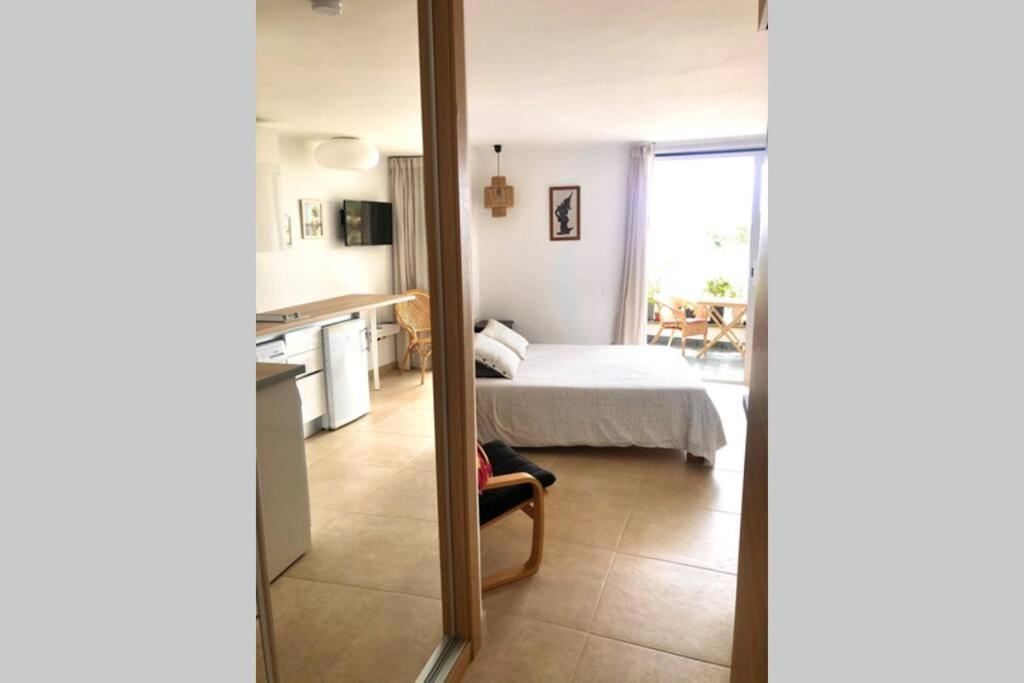 Modern & Spacious Studio Isla, Puerto Del Carmen Tías Екстериор снимка