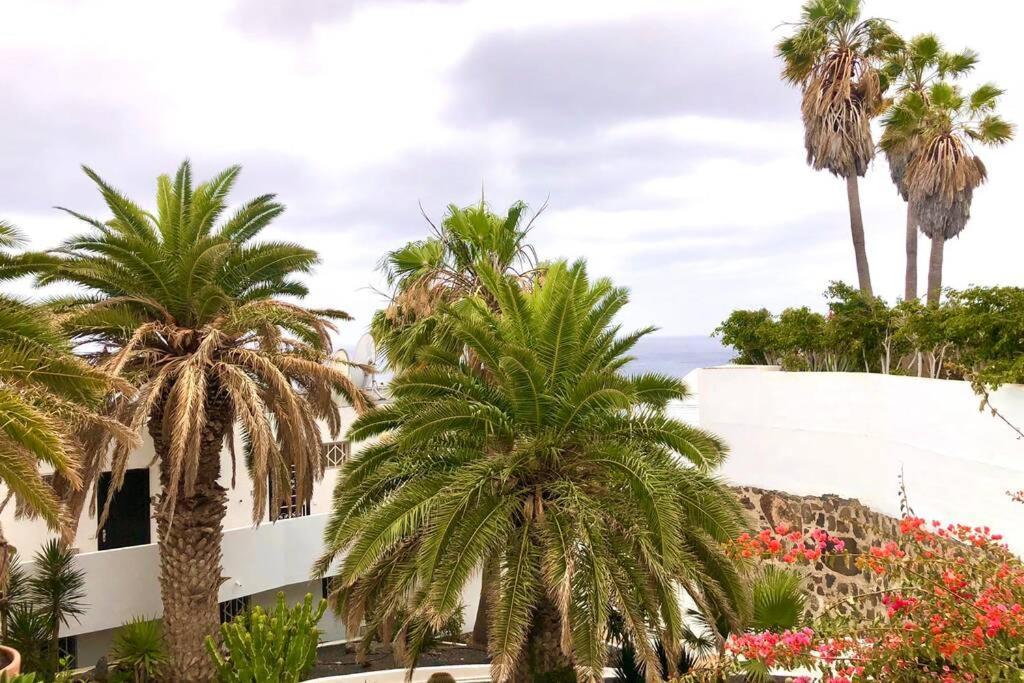 Modern & Spacious Studio Isla, Puerto Del Carmen Tías Екстериор снимка